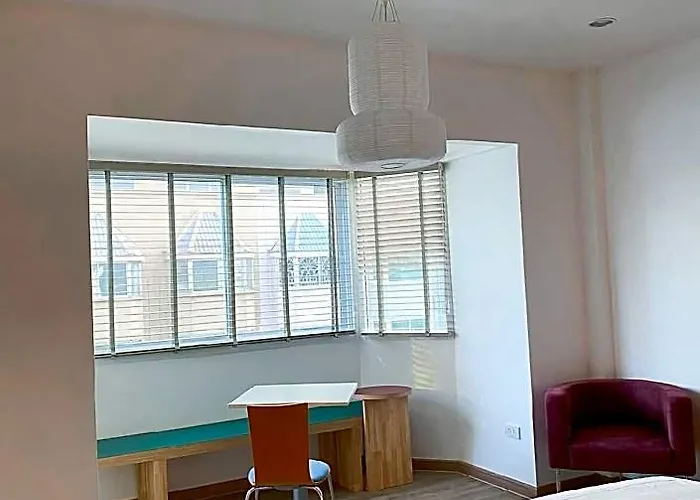 Hotel New Chic Space-jj Market-btsaree-wifi,parking3 Bangkok