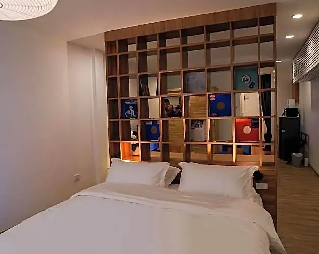 Hotel New Chic Space-jj Market-btsaree-wifi,parking3